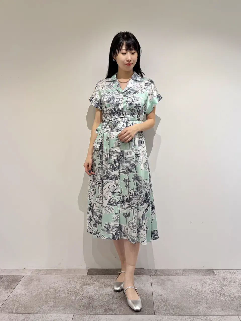 GRACE CONTINENTAL 端場 わかな コーディネート画像