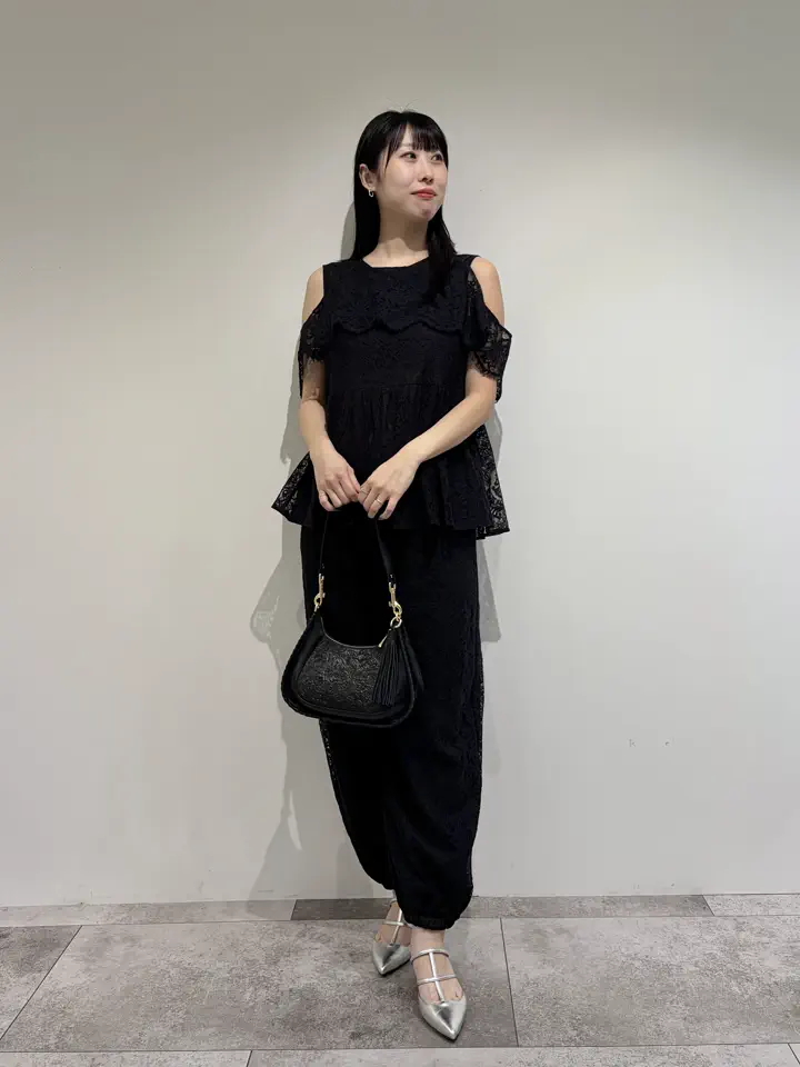 GRACE CONTINENTAL 端場 わかな コーディネート画像