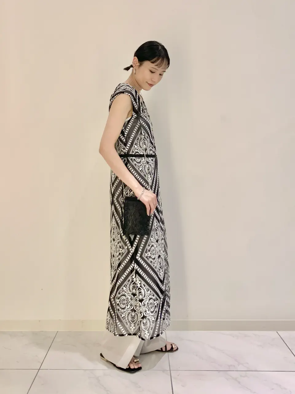 GRACE CONTINENTAL haruka iwasaki コーディネート画像