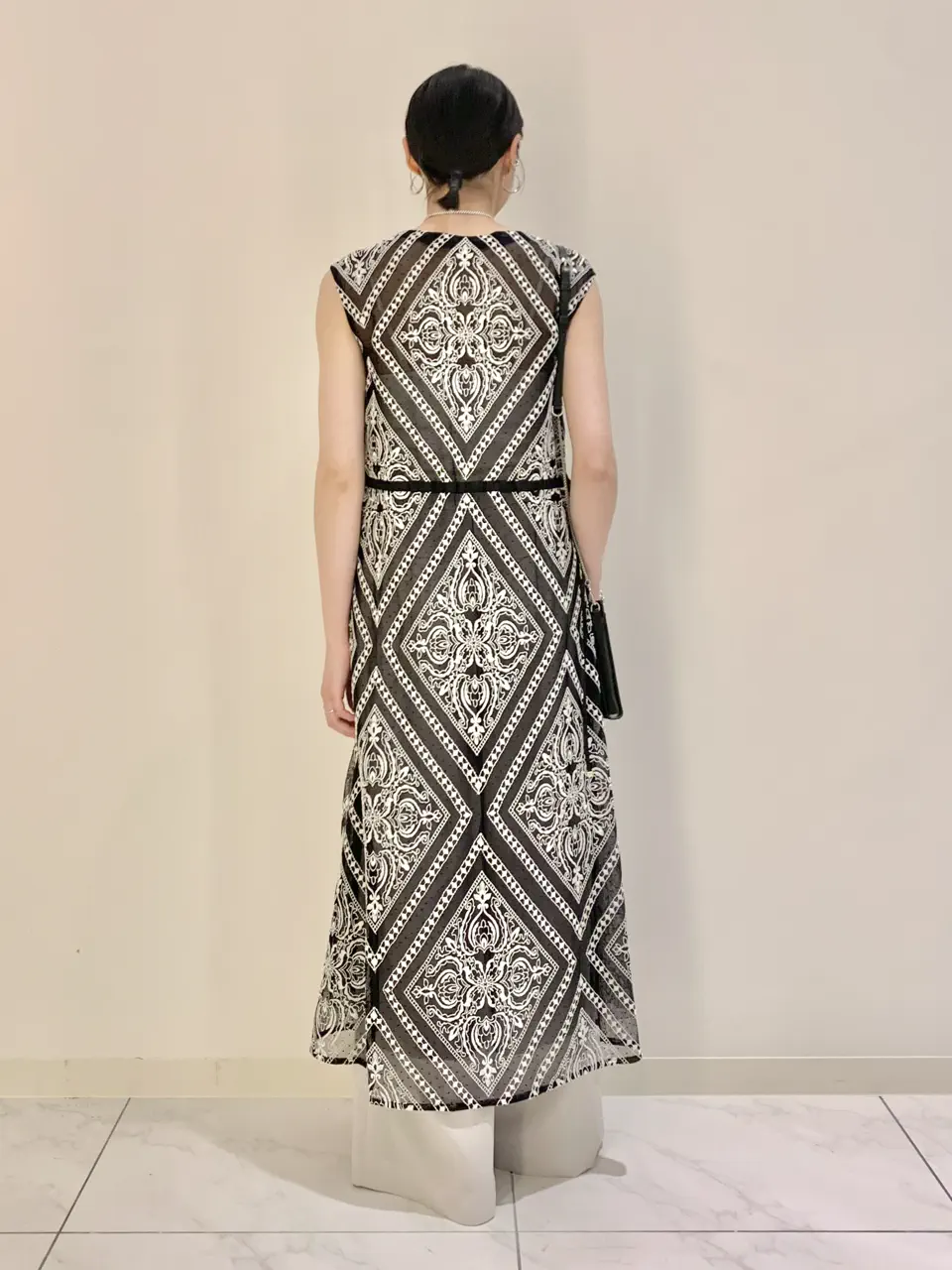 GRACE CONTINENTAL haruka iwasaki コーディネート画像