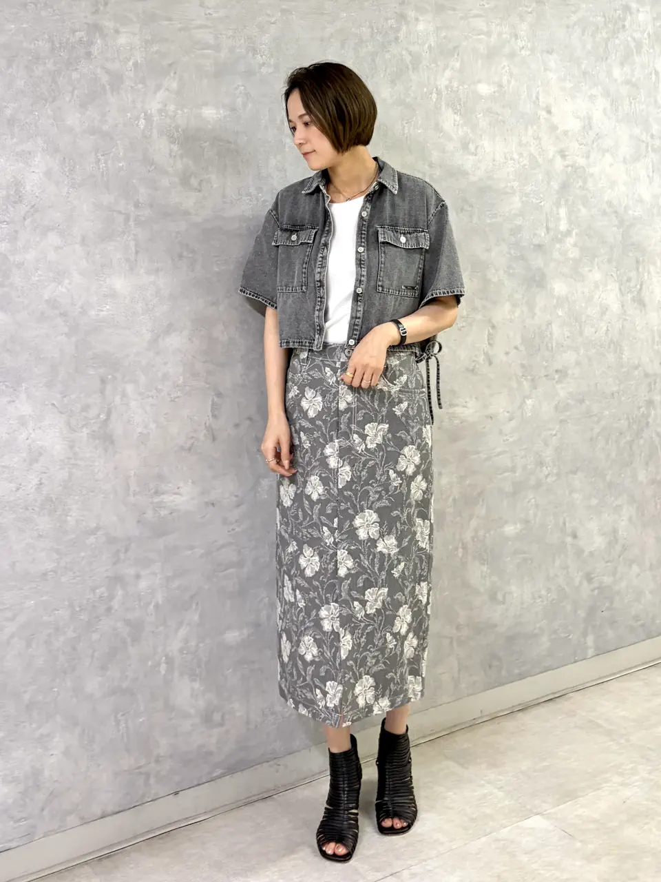 GRACE CONTINENTAL 亀田 未希 コーディネート画像