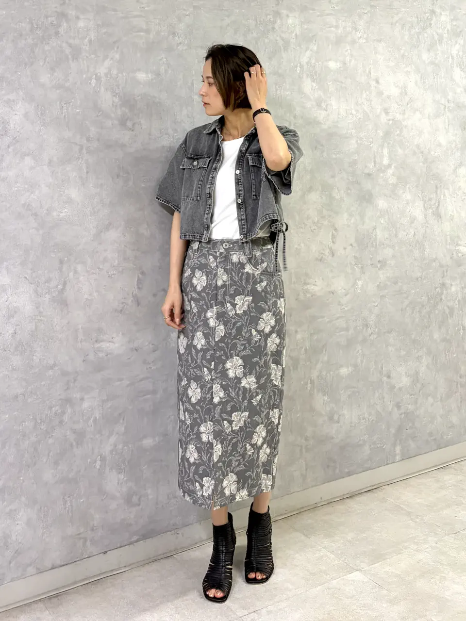 GRACE CONTINENTAL 亀田 未希 コーディネート画像