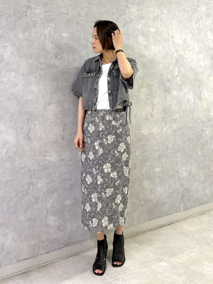 GRACE CONTINENTAL 亀田 未希 コーディネート画像