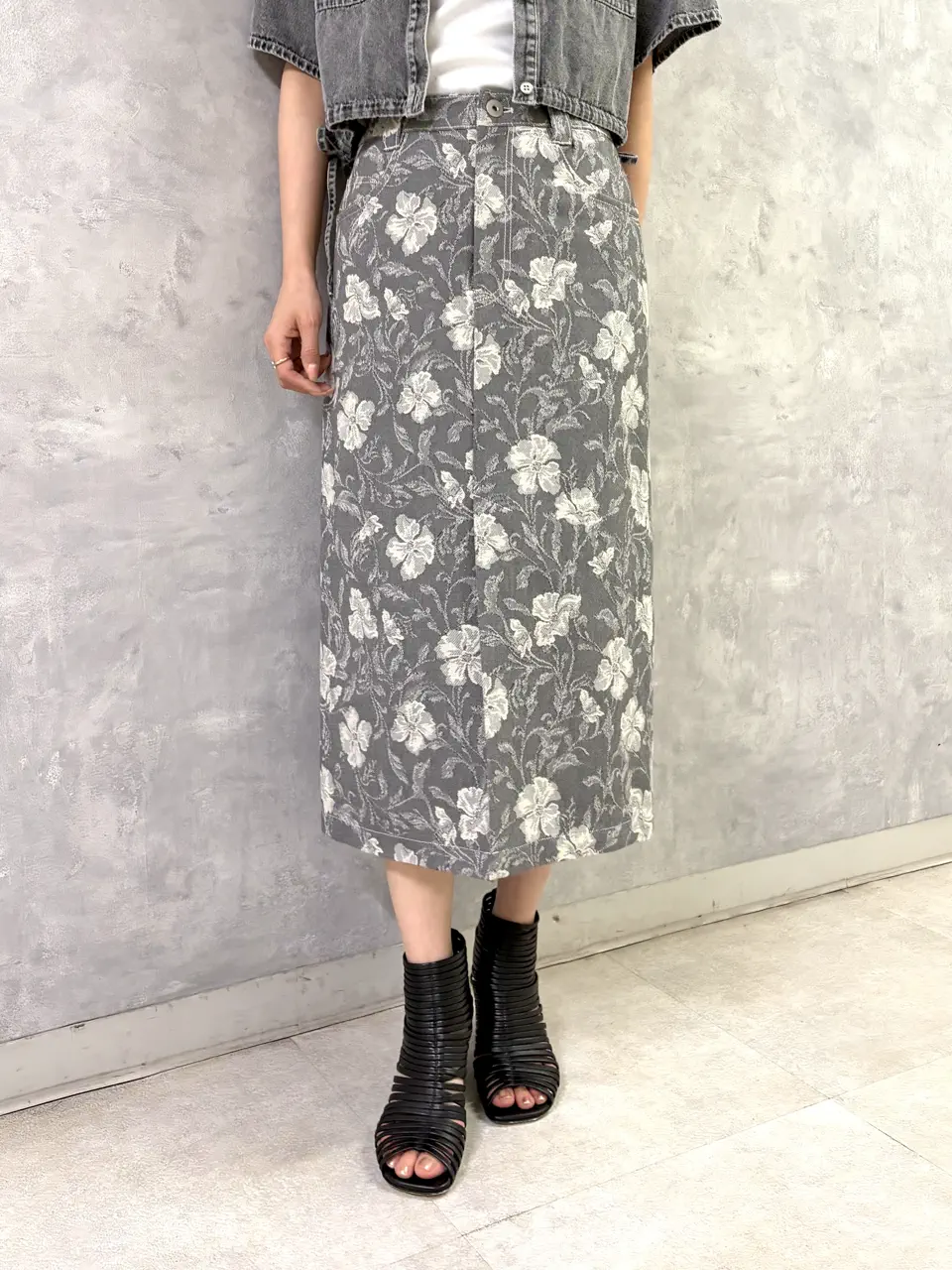 GRACE CONTINENTAL 亀田 未希 コーディネート画像