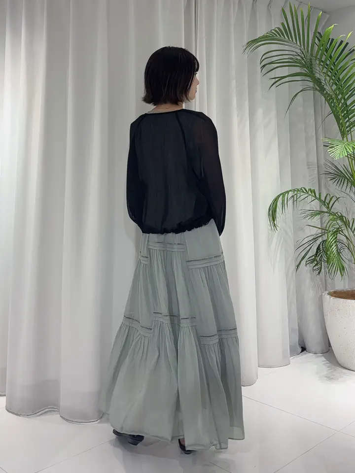 GRACE CONTINENTAL Hikaru Okada コーディネート画像