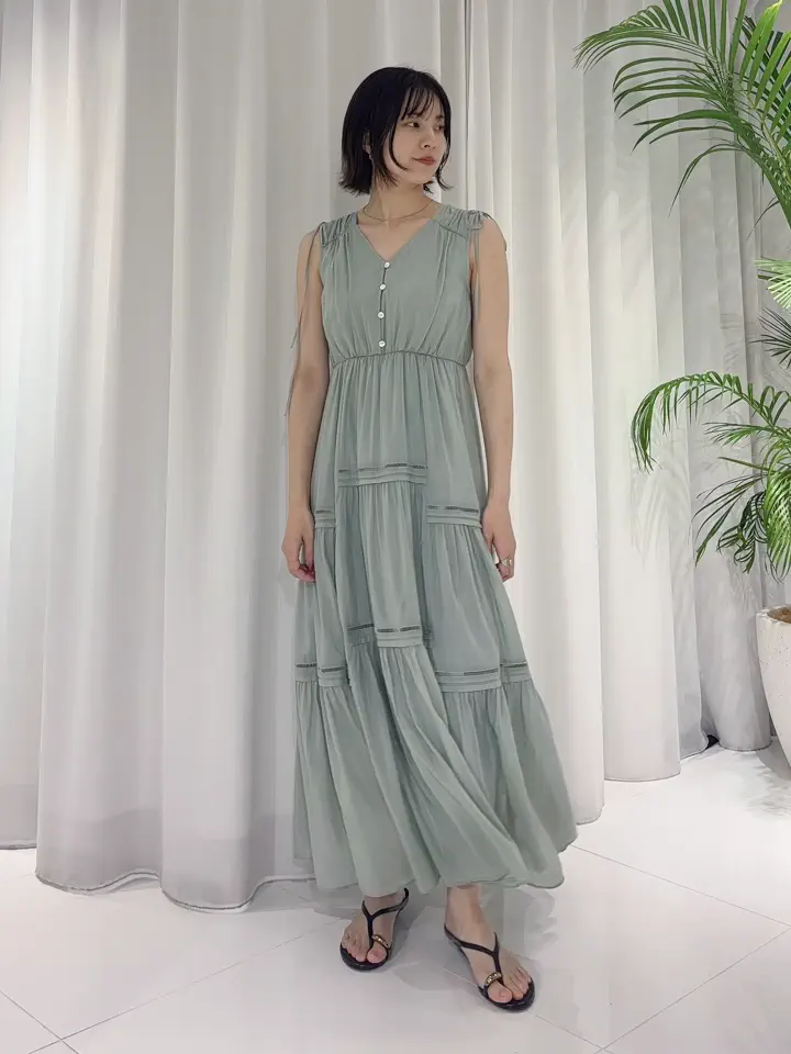 GRACE CONTINENTAL Hikaru Okada コーディネート画像