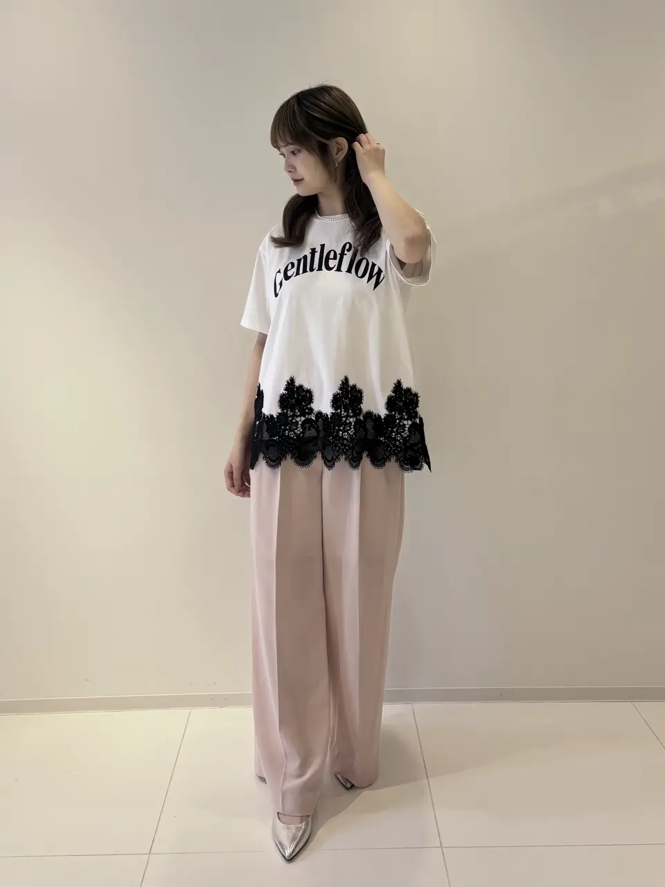 GRACE CONTINENTAL adachi miyuki コーディネート画像