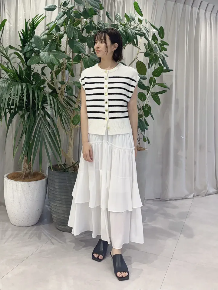 GRACE CONTINENTAL Hikaru Okada コーディネート画像