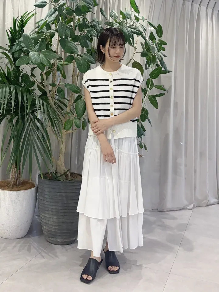 GRACE CONTINENTAL Hikaru Okada コーディネート画像