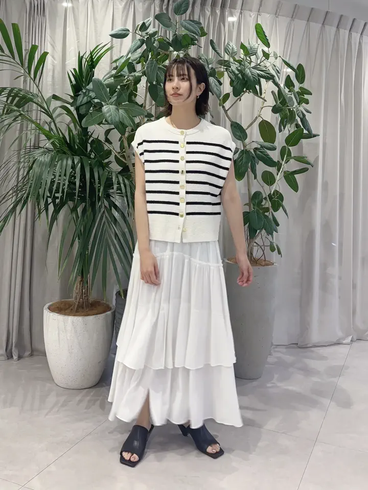 GRACE CONTINENTAL Hikaru Okada コーディネート画像