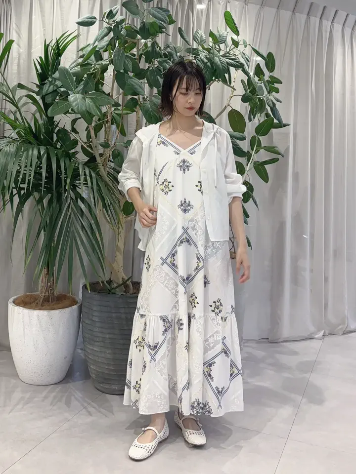 GRACE CONTINENTAL Hikaru Okada コーディネート画像