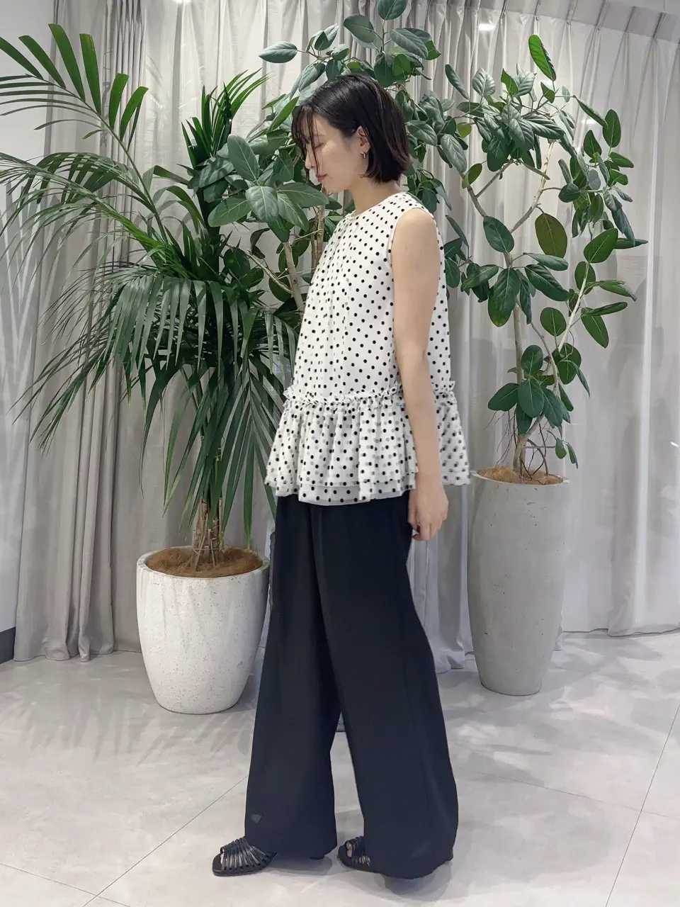 GRACE CONTINENTAL Hikaru Okada コーディネート画像