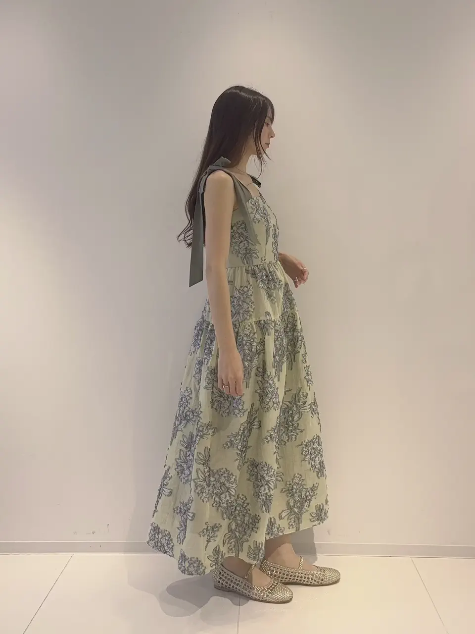 GRACE CONTINENTAL Hikaru Okada コーディネート画像