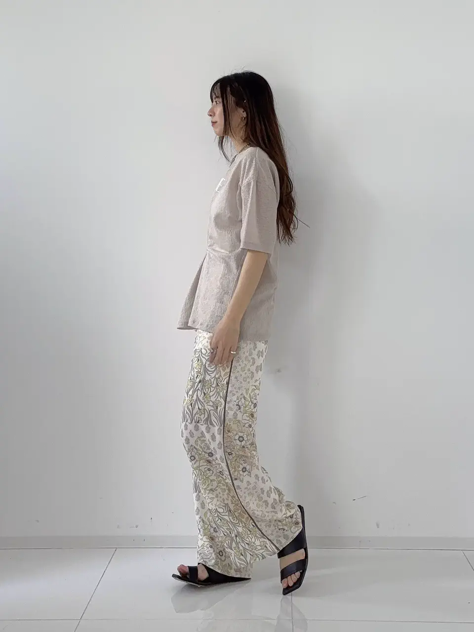GRACE CONTINENTAL Hikaru Okada コーディネート画像