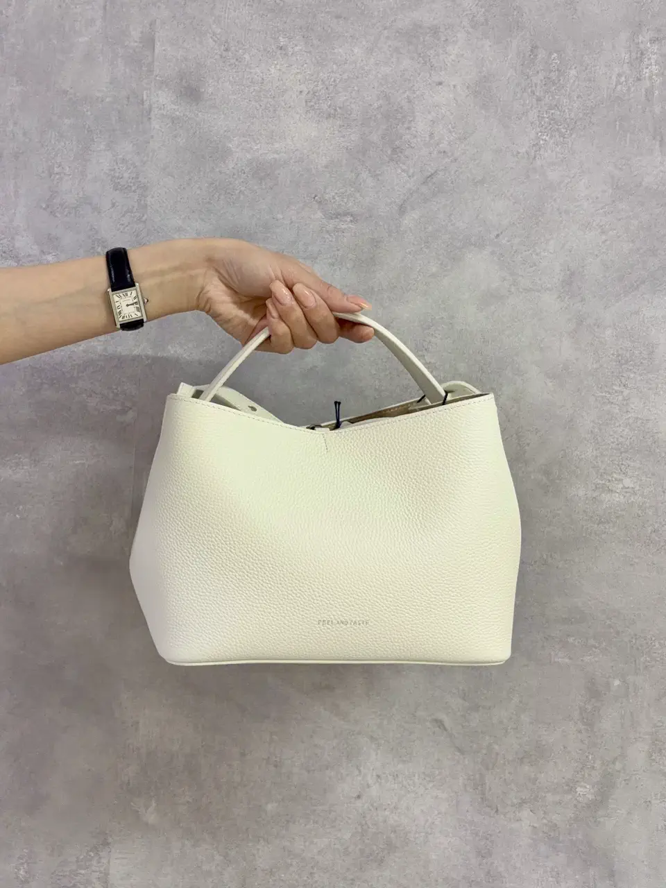 GRACE CONTINENTAL 亀田 未希 コーディネート画像