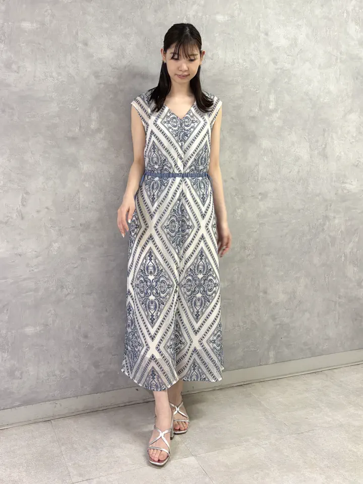 GRACE CONTINENTAL kobayashi コーディネート画像