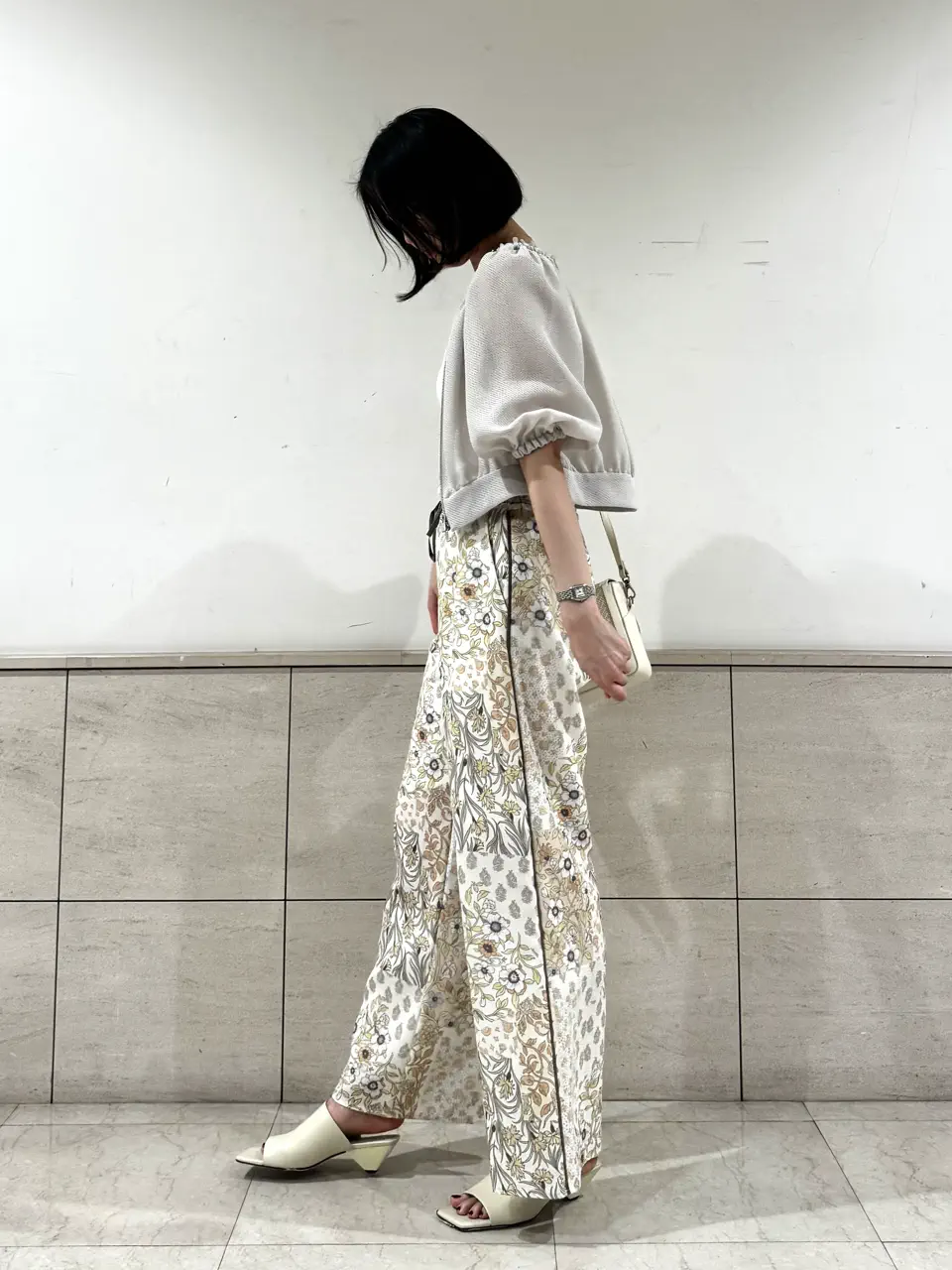 GRACE CONTINENTAL 伊藤　静華 コーディネート画像