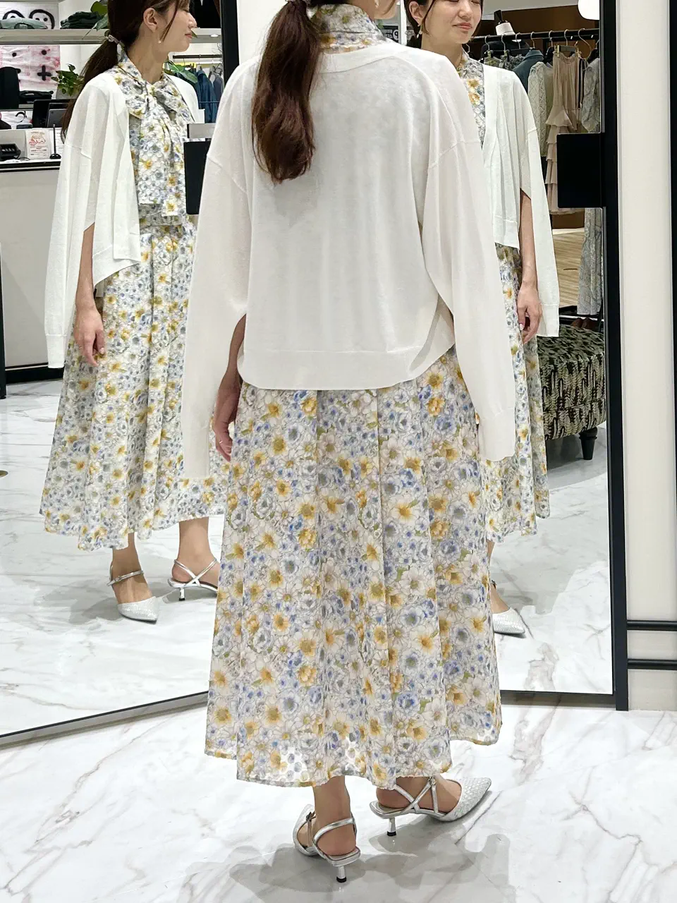 GRACE CONTINENTAL Wakazono コーディネート画像