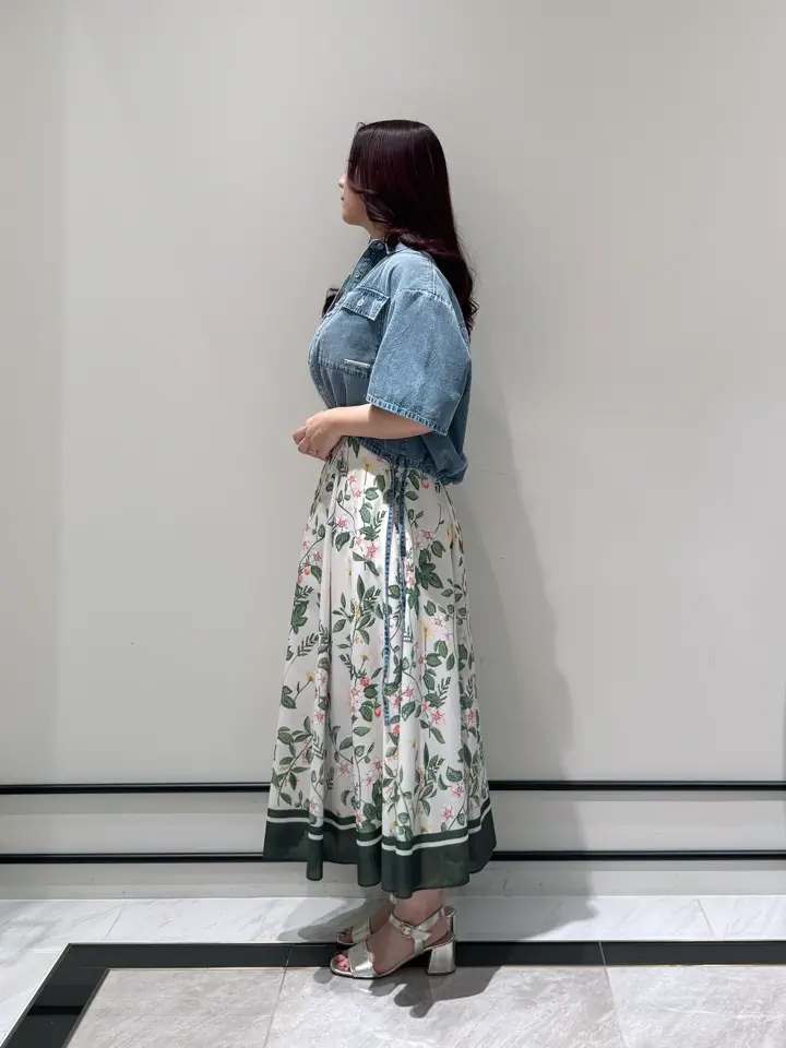 GRACE CONTINENTAL MOMOKO コーディネート画像