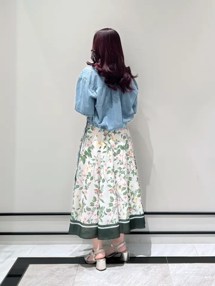 GRACE CONTINENTAL MOMOKO コーディネート画像