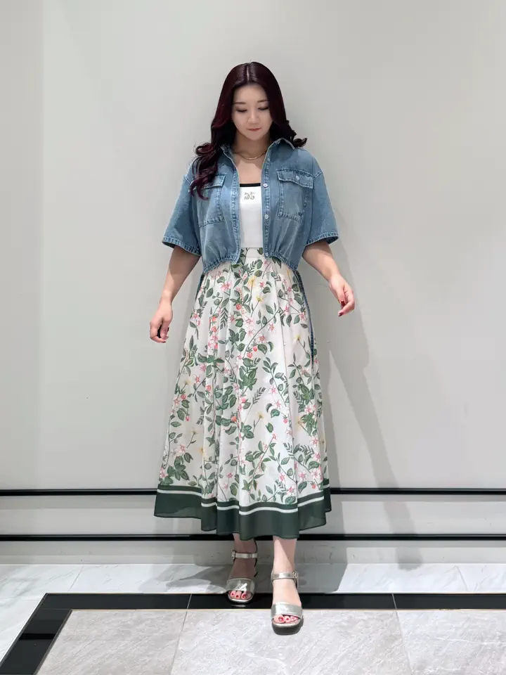 GRACE CONTINENTAL MOMOKO コーディネート画像