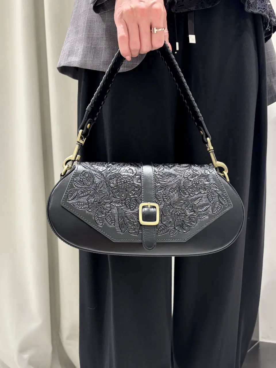 GRACE CONTINENTAL 亀田 未希 コーディネート画像