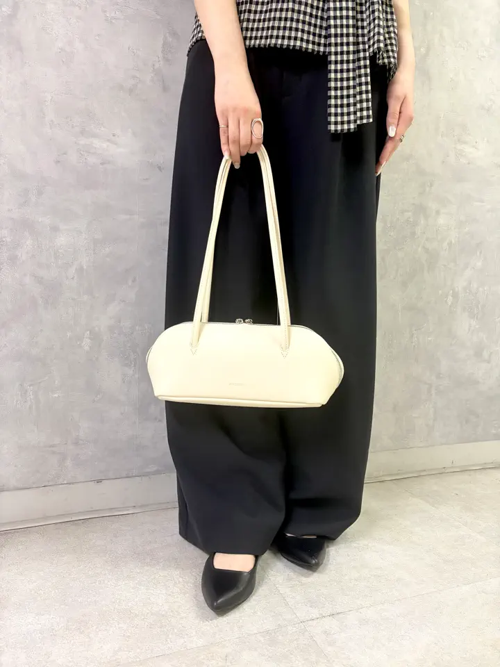 GRACE CONTINENTAL kobayashi コーディネート画像