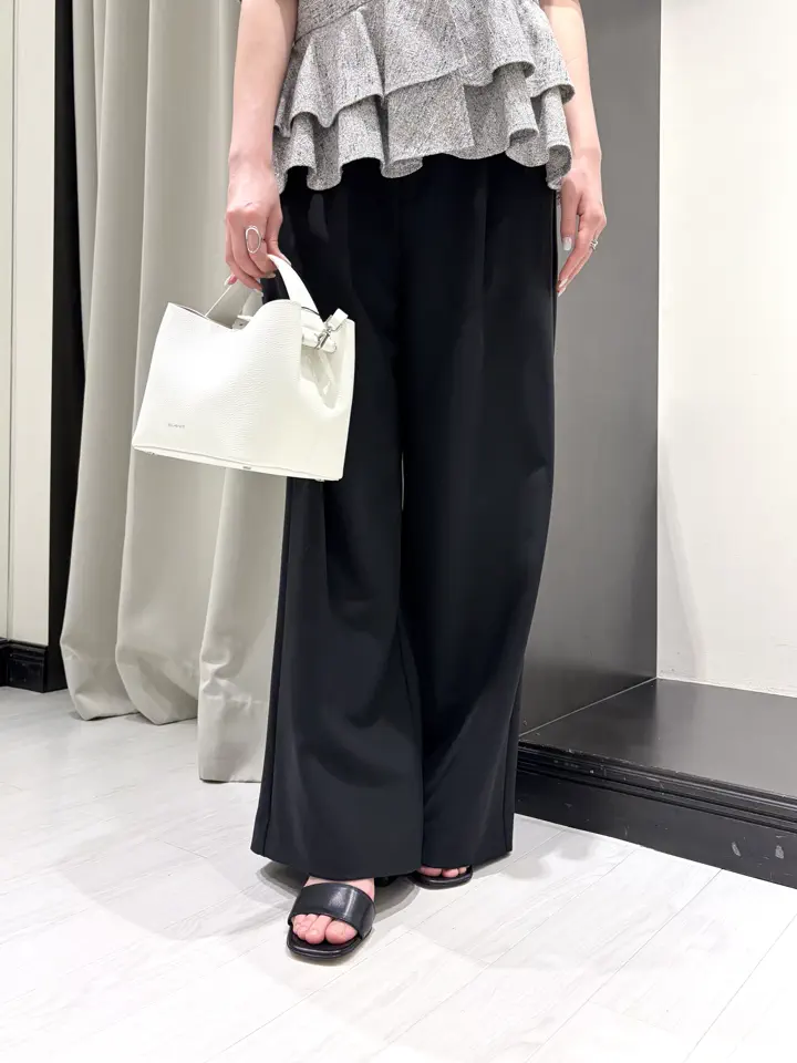 GRACE CONTINENTAL kobayashi コーディネート画像