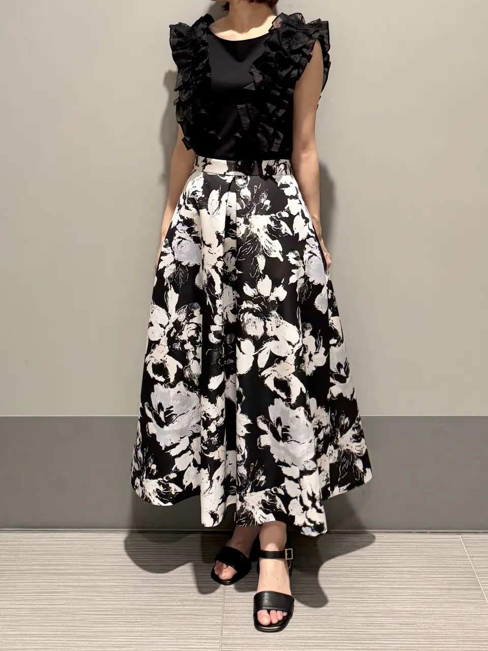 GRACE CONTINENTAL MORITA AI コーディネート画像