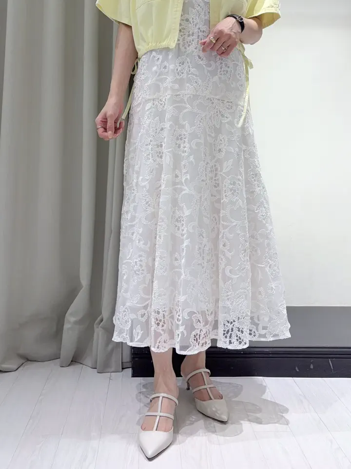 GRACE CONTINENTAL 亀田 未希 コーディネート画像