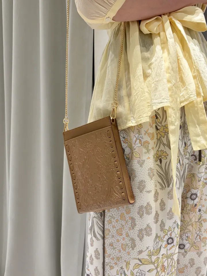 GRACE CONTINENTAL 亀田 未希 コーディネート画像