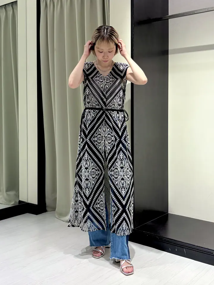 GRACE CONTINENTAL Abe コーディネート画像