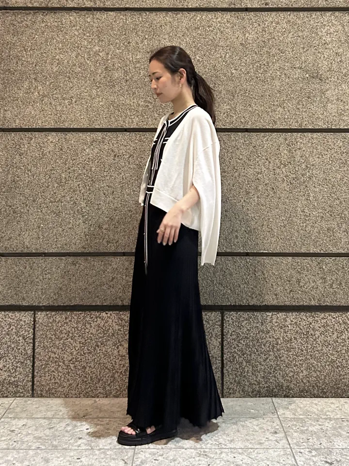 GRACE CONTINENTAL ERINA KATO コーディネート画像