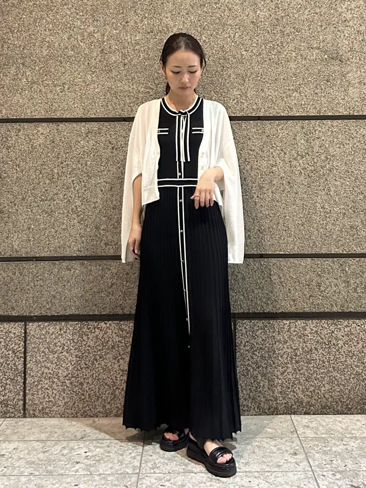 GRACE CONTINENTAL ERINA KATO コーディネート画像
