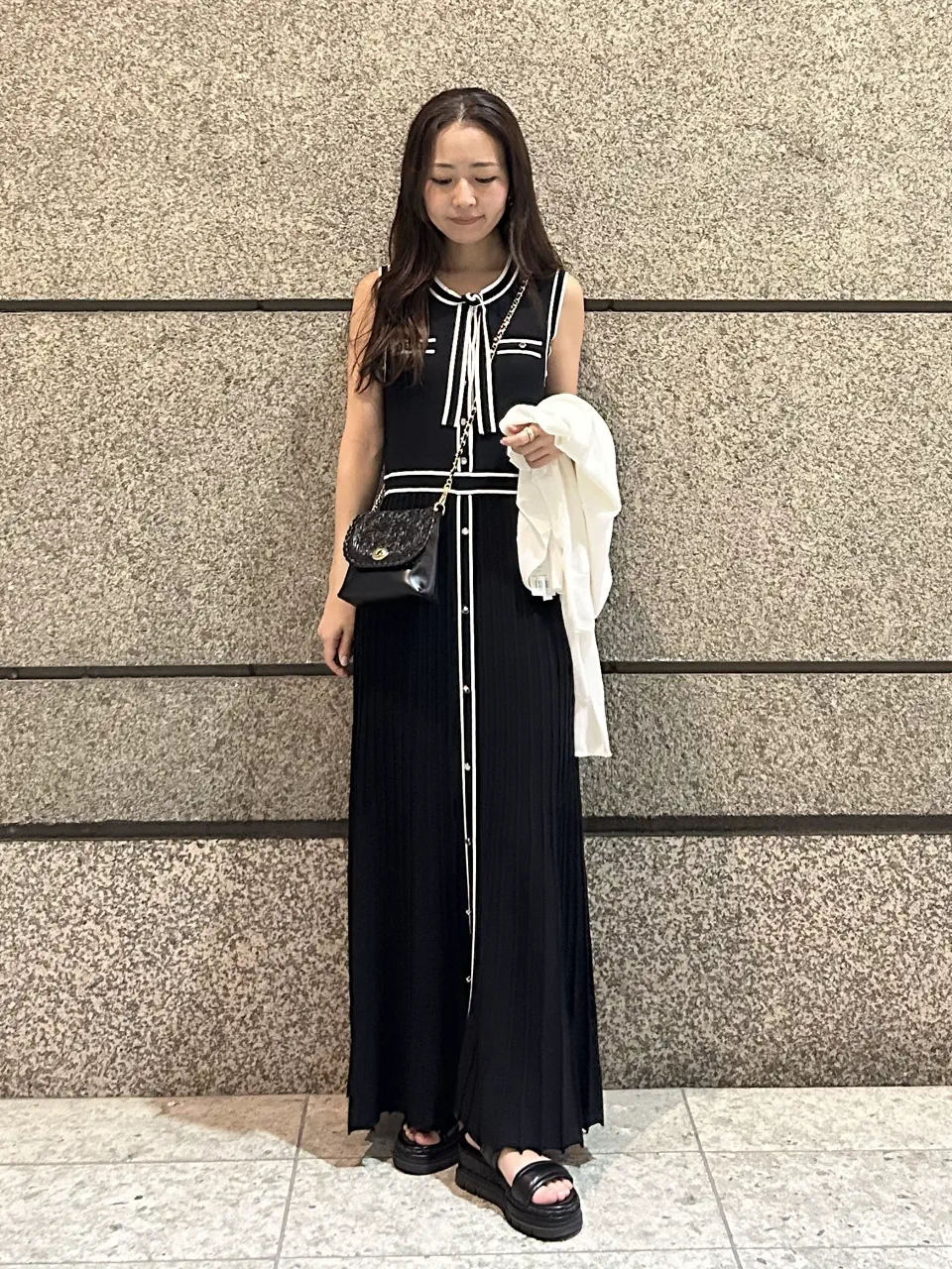 GRACE CONTINENTAL ERINA KATO コーディネート画像