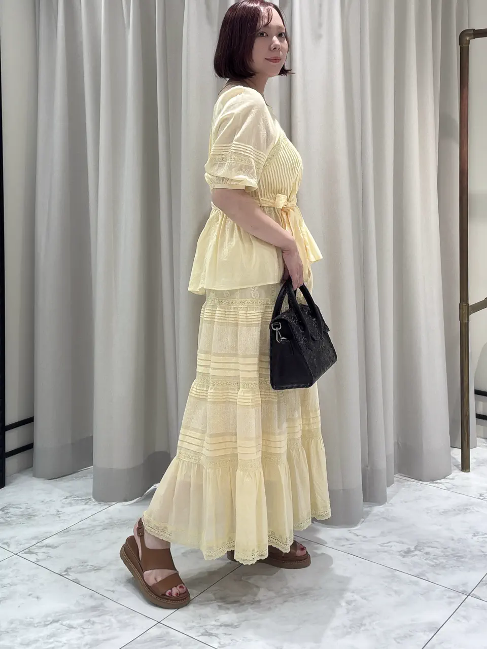 GRACE CONTINENTAL Izumi コーディネート画像