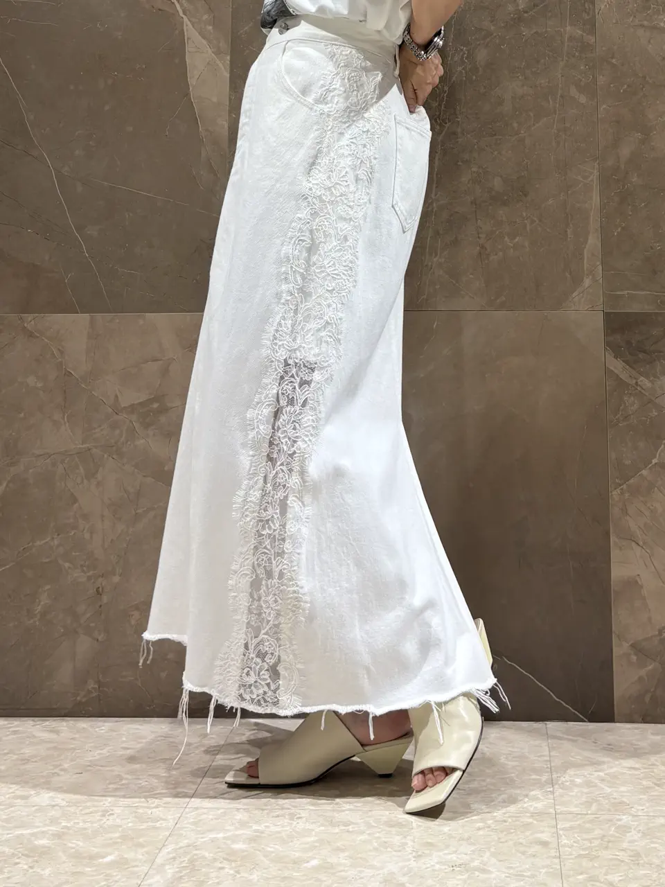 GRACE CONTINENTAL 穐山　香織 コーディネート画像