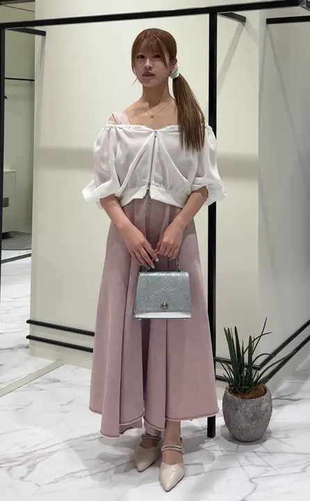 GRACE CONTINENTAL s.kondo コーディネート画像