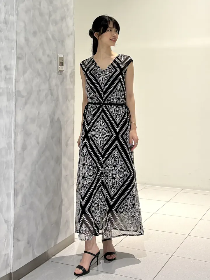 GRACE CONTINENTAL FUKUSHIMA YURIE コーディネート画像