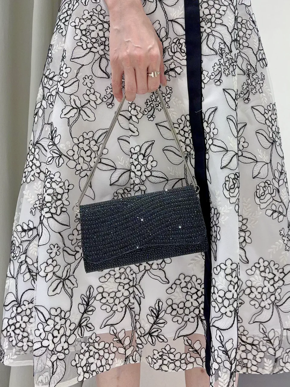 GRACE CONTINENTAL 亀田 未希 コーディネート画像