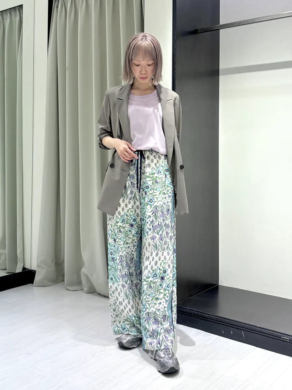 GRACE CONTINENTAL Abe コーディネート画像