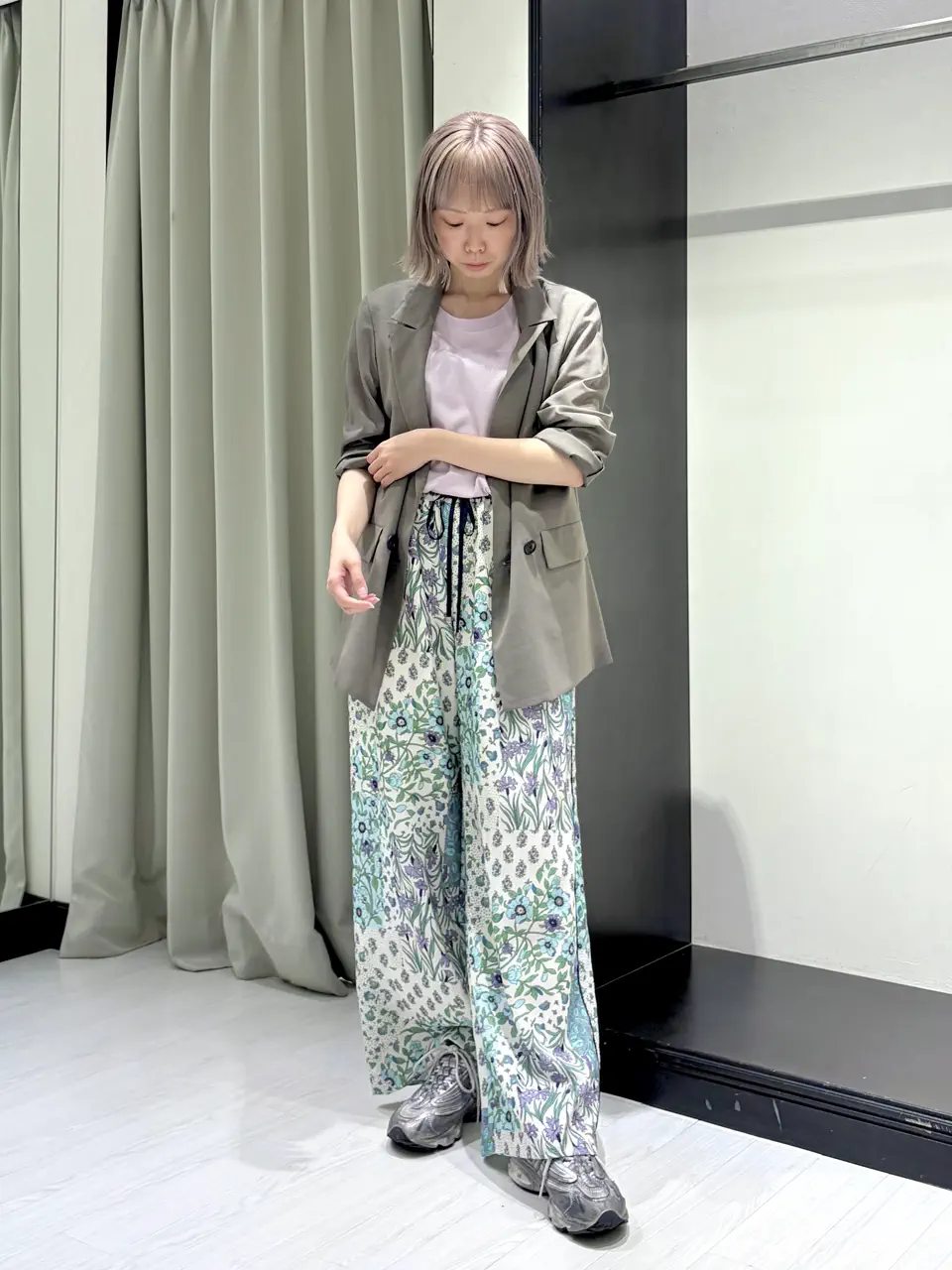 GRACE CONTINENTAL Abe コーディネート画像
