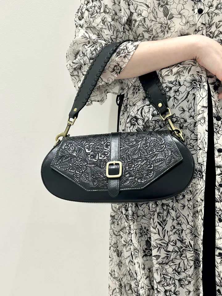 GRACE CONTINENTAL eri コーディネート画像