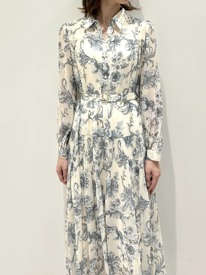 GRACE CONTINENTAL eri コーディネート画像