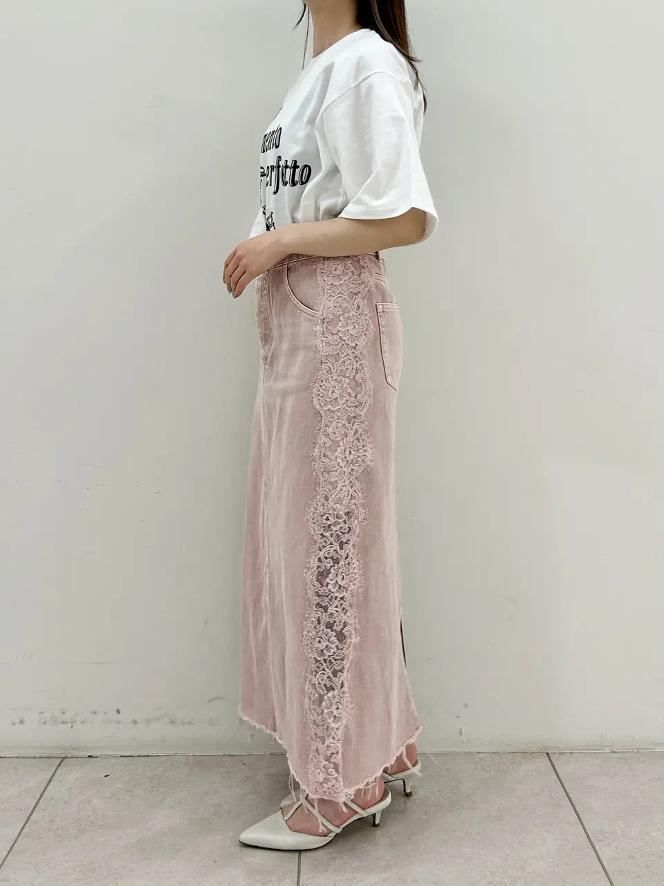 GRACE CONTINENTAL Miu Akamatsu コーディネート画像