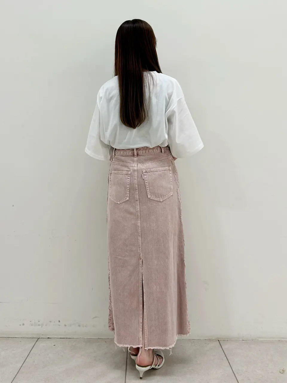 GRACE CONTINENTAL Miu Akamatsu コーディネート画像