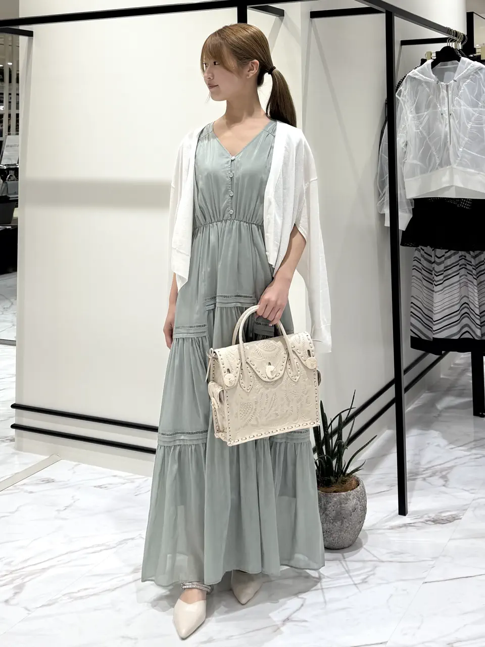 GRACE CONTINENTAL s.kondo コーディネート画像