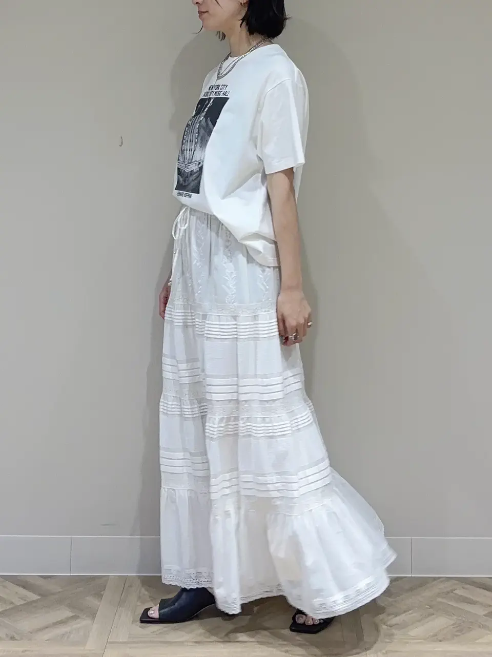 GRACE CONTINENTAL Hikaru Okada コーディネート画像