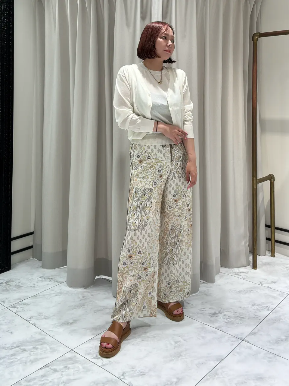 GRACE CONTINENTAL Izumi コーディネート画像