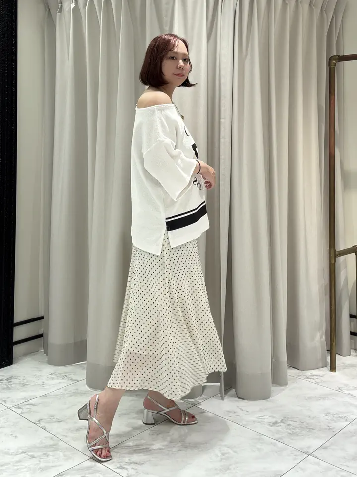 GRACE CONTINENTAL Izumi コーディネート画像